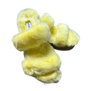 Steve Madden Katana Faux Fur Platform Slipper 7M Slip On Yellow